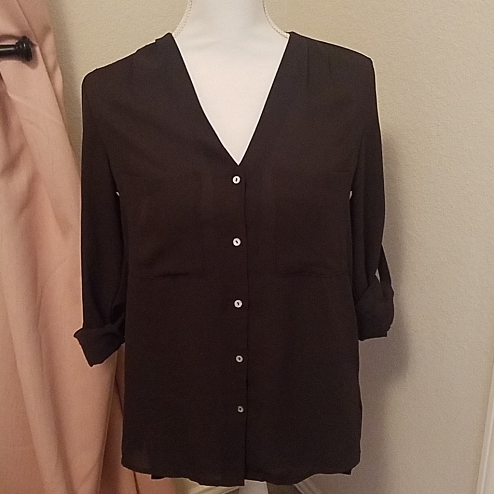 H&M black botton down blouse